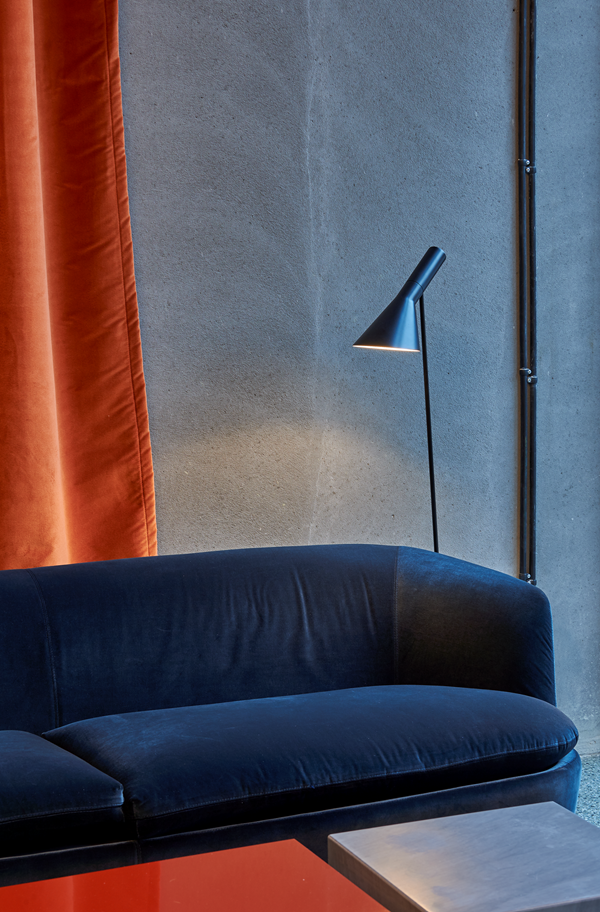 Image for Louis Poulsen AJ FLOOR 20W E27