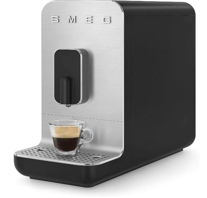 Image for SMEG Kaffeevollautomat BCC01BLMEU Schwarz-Matt Gehäusefront Alu gebürstet